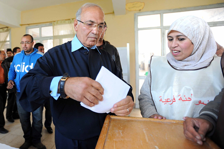 ບັດດາພັກອິດສະລາມ ຢູ່ ອີຢິບສືບຕໍ່ຢັ້ງຢືນ ທີ່ຕັ້ງບົດບາດ